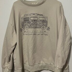 Blue Velvet Women's Cream Graphic Sweatshirt